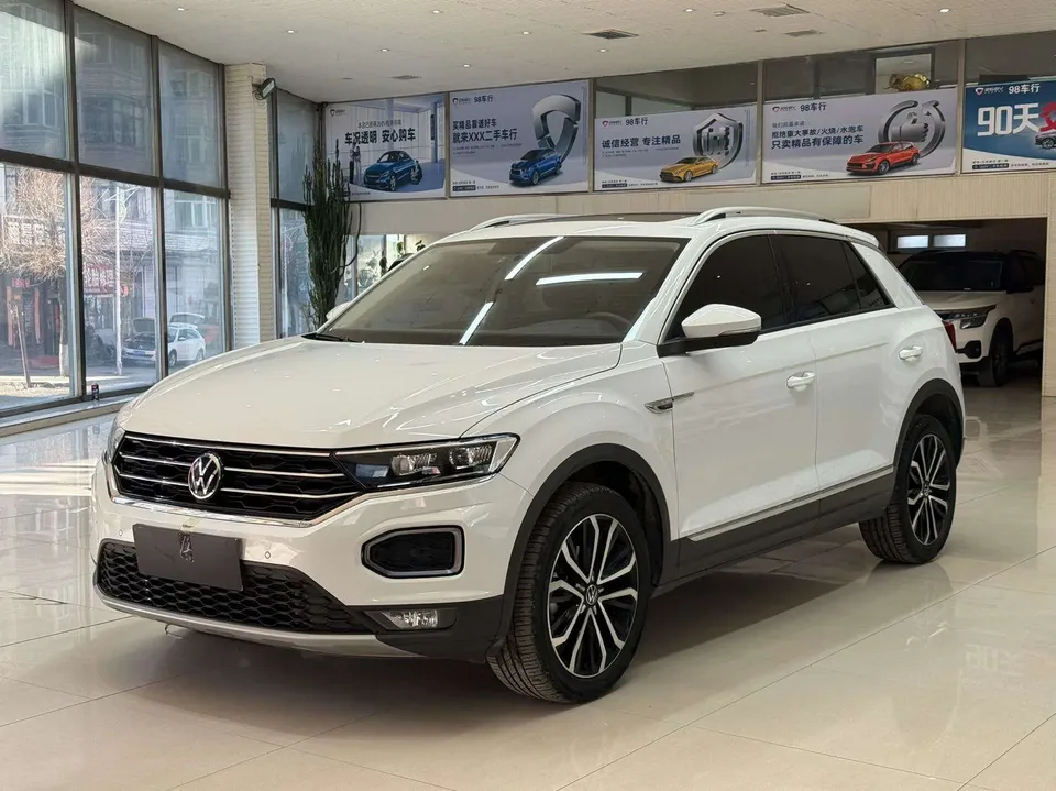 Volkswagen T-Roc TANG 2022 280TSI DSG 2WD Comfort PLUS 2023 — фото 1, купить с доставкой в Москву