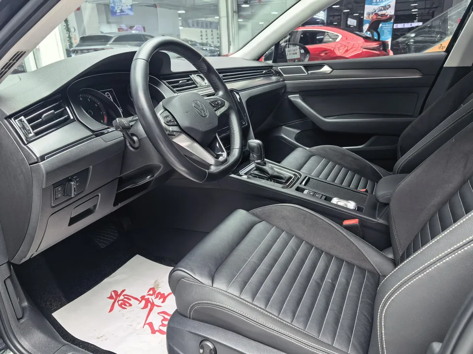 Volkswagen Magotan Magotan 2020 330TSI DSG Leading Edition 2022 — миниатюра 5
