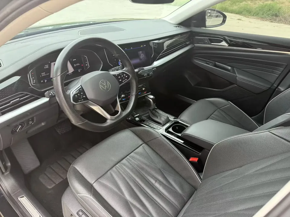 Volkswagen Passat Passat 2022 380TSI Flagship Edition 2022 — миниатюра 5