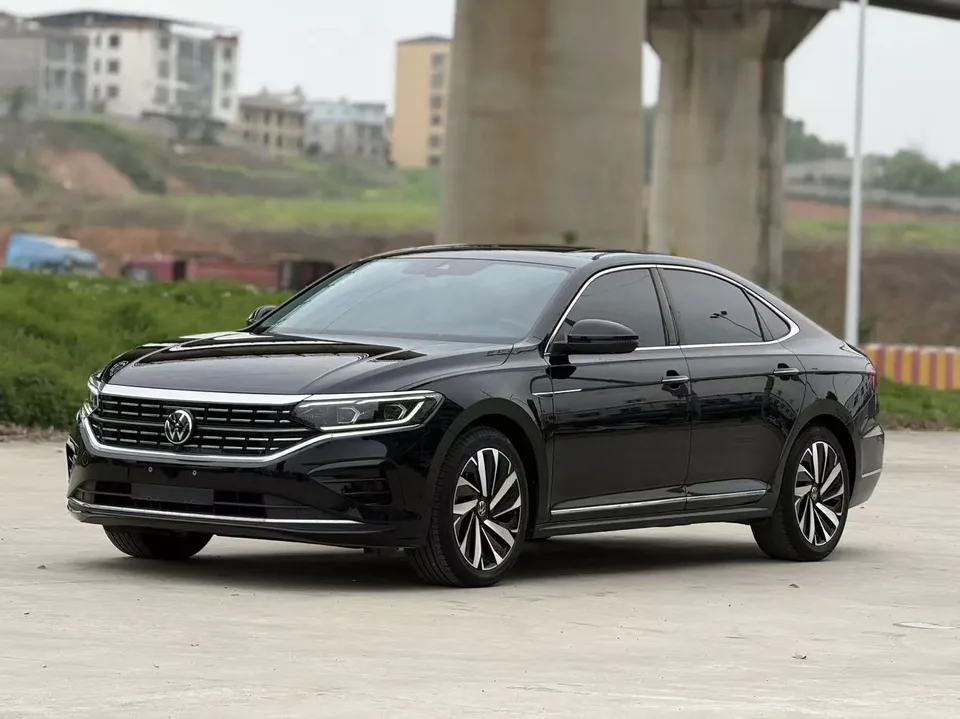 Volkswagen Passat 2022