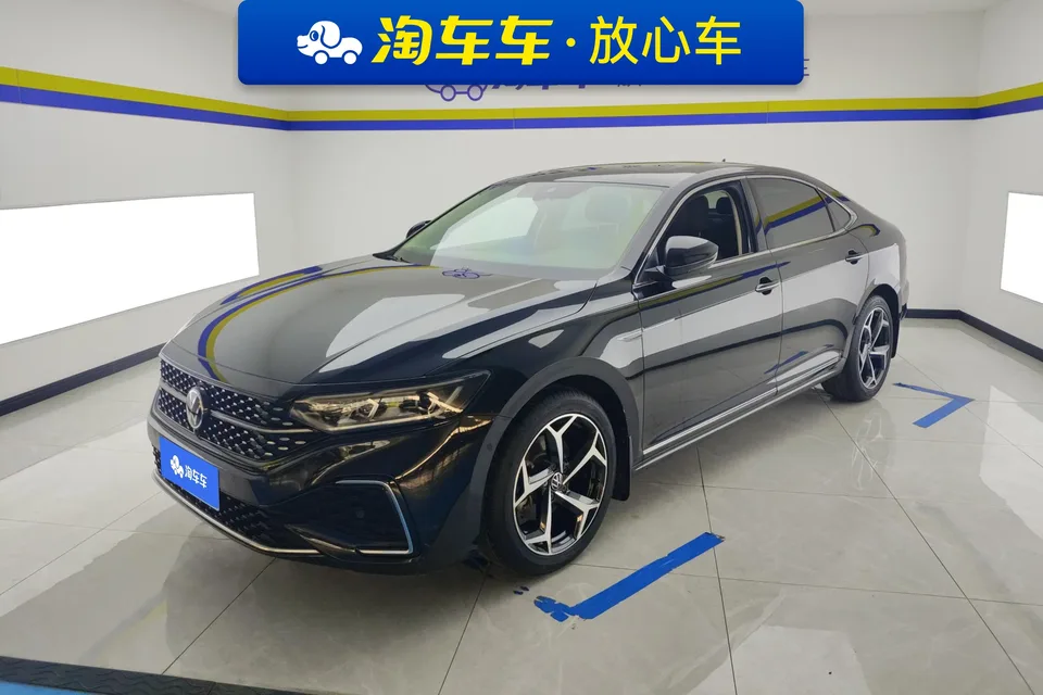Volkswagen Passat 2023