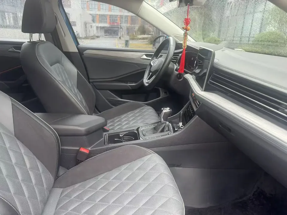 Volkswagen Sagitar 2023 Sagitar 300TSI DSG Excellence Edition 2024 — миниатюра 3