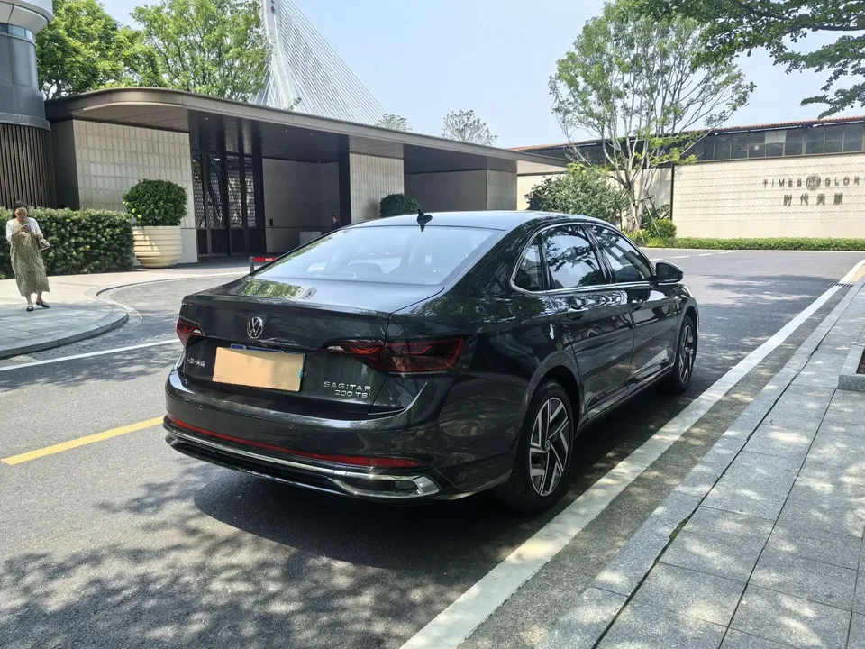 Volkswagen Sagitar 2023 Sagitar 200TSI DSG Beyond Edition 2023 — миниатюра 2