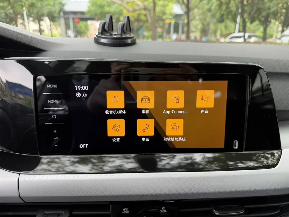 Volkswagen Golf Golf 2023 200TSI DSG 2023 — миниатюра 2