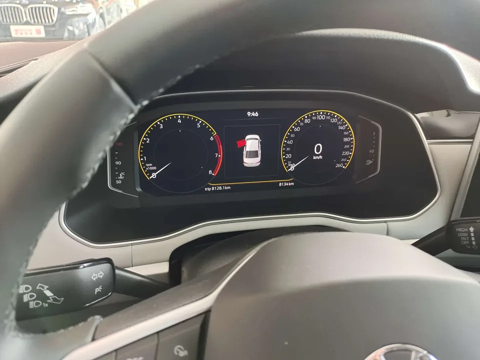 Volkswagen Bora 300TSI DSG Premium Edition 2023 — миниатюра 3
