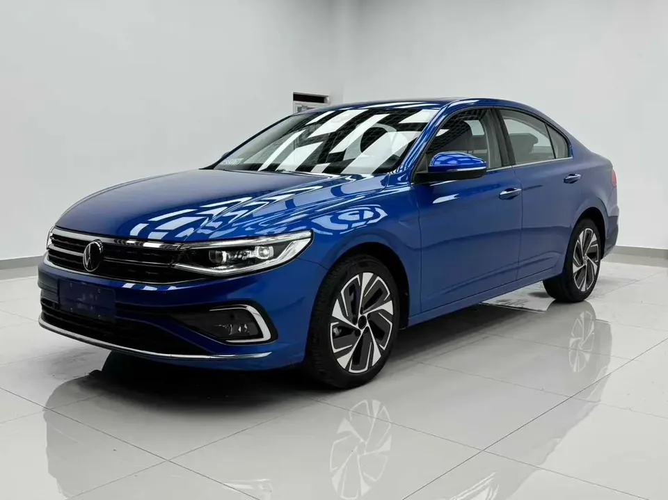 Volkswagen Bora Bora 2023 200TSI DSG Intelligent Driving Edition 2022 — photo 1, buy with delivery to Moscow