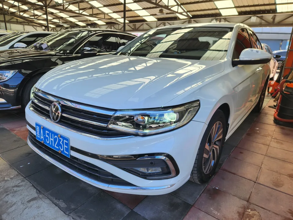 Volkswagen Bora 2023