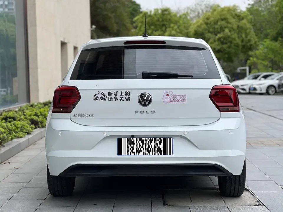 Volkswagen Polo Polo 2023 facelift Plus 1.5L Automatic Indulgence Edition 2023 — thumbnail 4