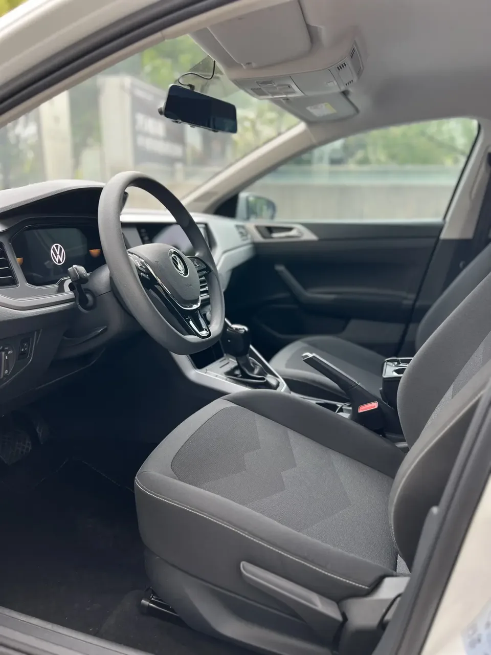Volkswagen Polo Polo 2023 facelift Plus 1.5L Automatic Indulgence Edition 2023 — thumbnail 5