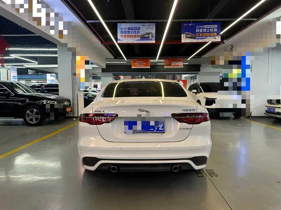 Jaguar XEL Jaguar XEL 2024 2.0T 250PS R-DYNAMIC S Progressive Sports Edition 2024 — thumbnail 2