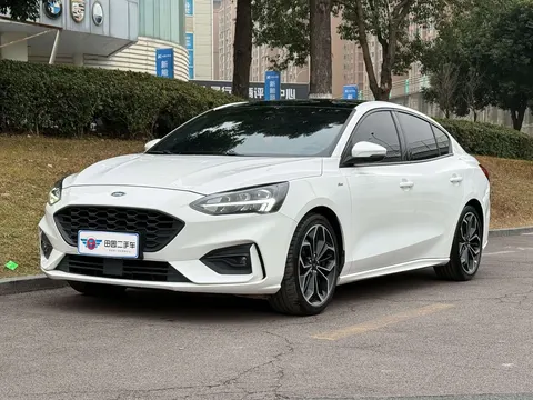 Ford Focus 2022 buy in Moscow