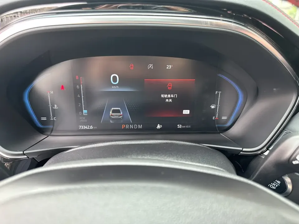 Ford Focus sedan EcoBoost 180 automatic ST Line 2022 — миниатюра 3