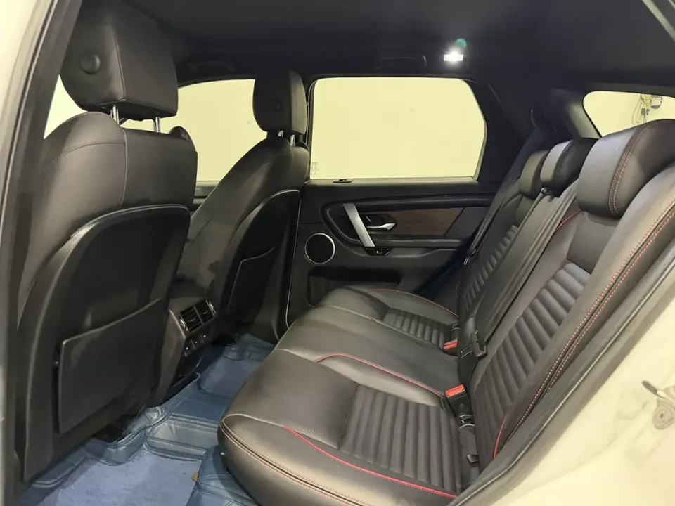 Land Rover Discover Sports Discovery Sport 2022 249PS R-Dynamic SE Performance Technology Edition 5 Seaters 2022 — миниатюра 3
