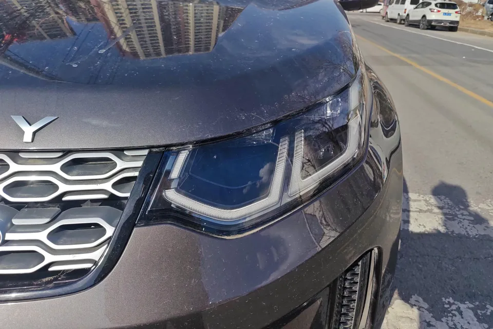 Land Rover Discover Sports Discover Sports 2022 249PS Metropolitan Edition 2022 — thumbnail 2
