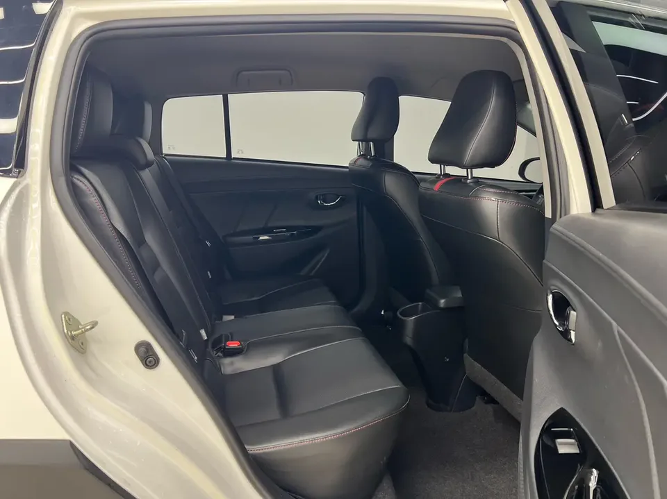 Toyota Yaris L YARiS L Zhixuan 2022 Zhixuan X 1.5L CVT luxury PLUS version 2022 — миниатюра 3