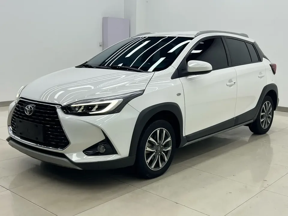 Toyota Yaris L 2022