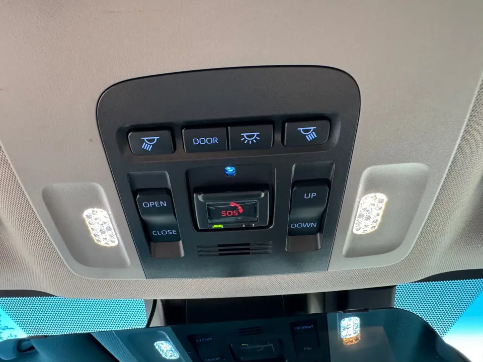 Toyota Camry 2.0S Advanced Edition 2022 — миниатюра 5