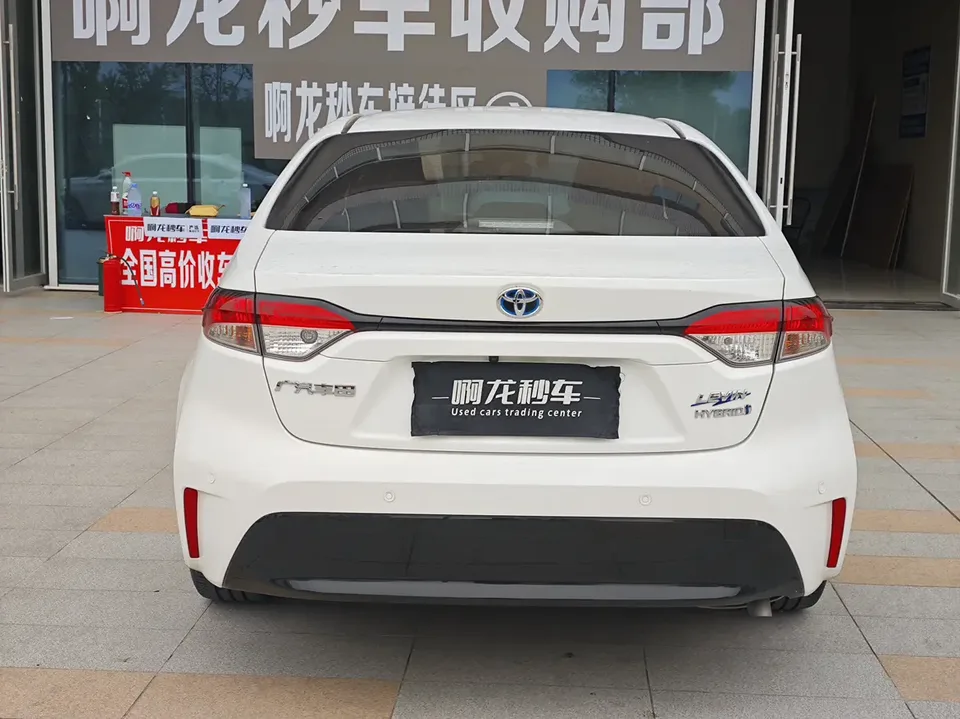 Toyota Levin Levin Hybrid 1.8L Luxury Edition 2024 — миниатюра 2