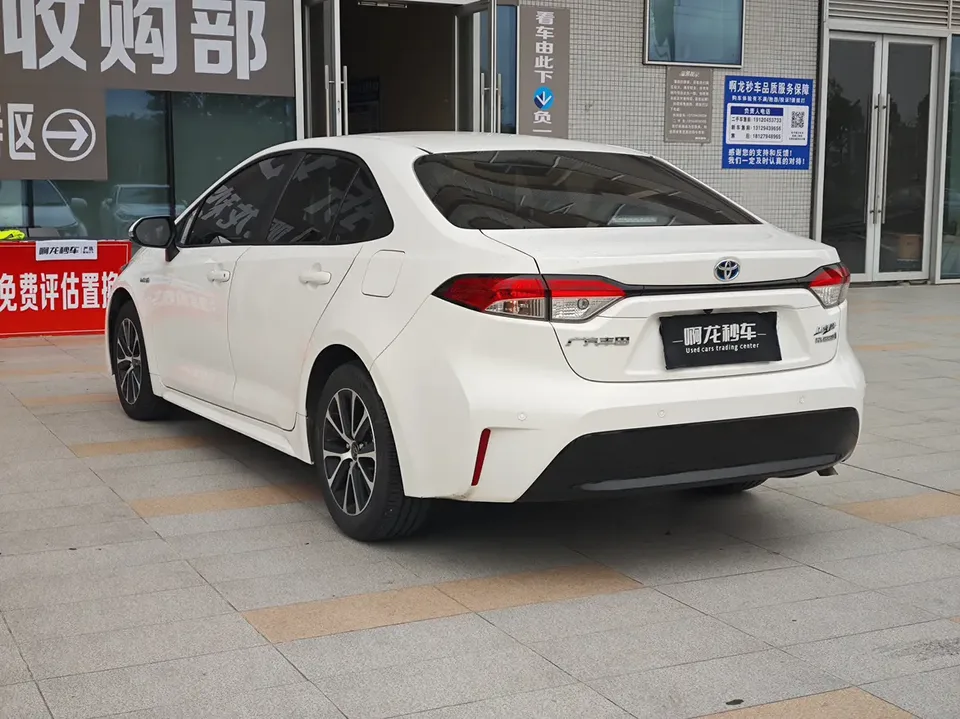 Toyota Levin Levin Hybrid 1.8L Luxury Edition 2024 — миниатюра 4