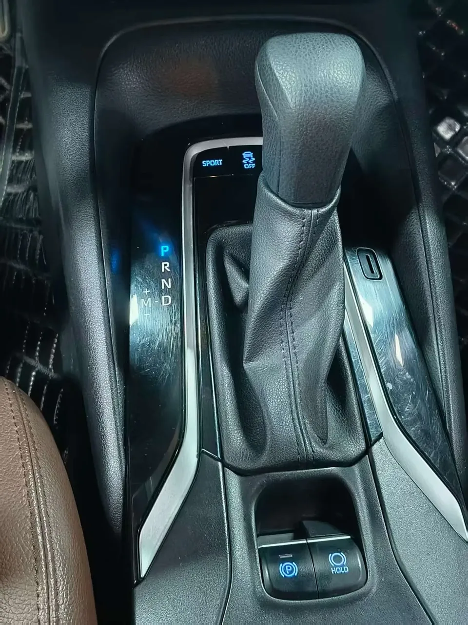 Toyota Levin 2022 Lelink 185T CVT Luxury Edition 2022 — миниатюра 5