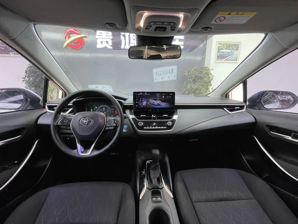 Toyota Corolla Corolla 2023 Intelligent Electric Hybrid Dual Engine 1.8L E-CVT Elite Edition 2023 — миниатюра 3