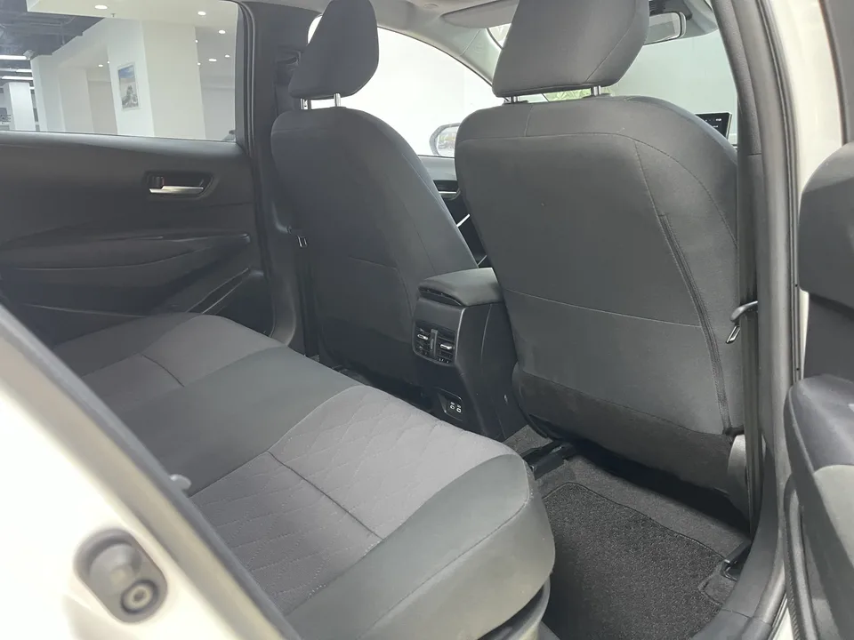 Toyota Corolla Corolla 2023 Intelligent Electric Hybrid Dual Engine 1.8L E-CVT Elite Edition 2023 — миниатюра 5