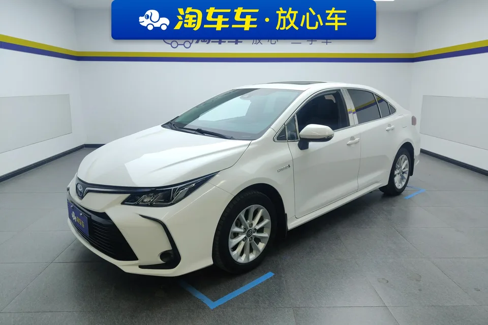 Toyota Corolla Corolla 2021 2021 Corolla Hybrid 1.8L E-CVT Elite Edition 2022 — photo 1, buy with delivery to Moscow