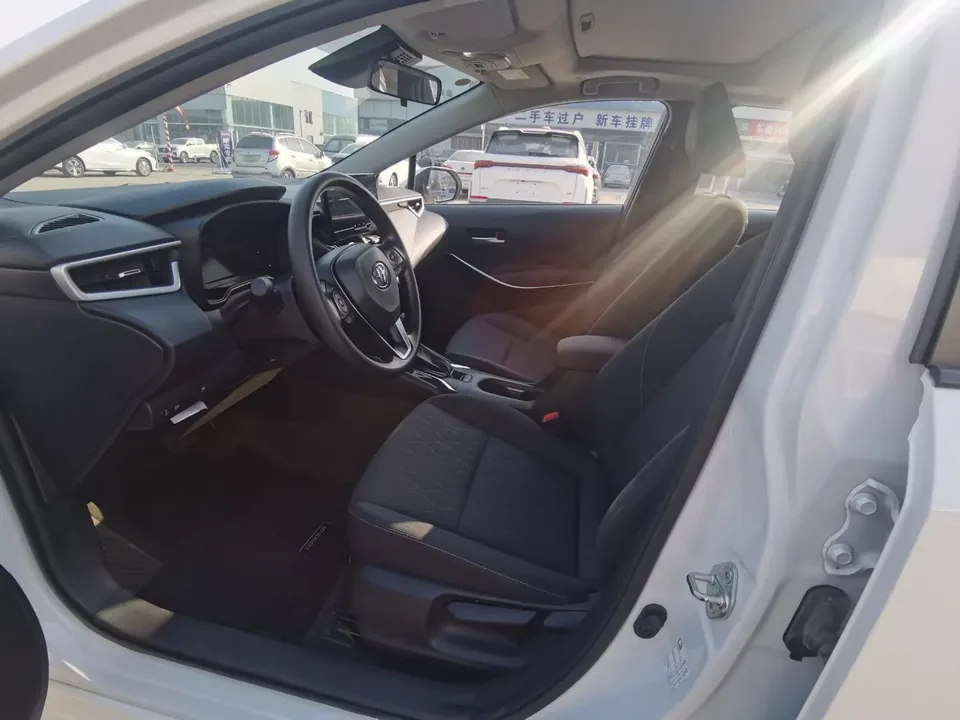 Toyota Corolla Corolla 2023 Intelligent Electric Hybrid Dual Engine 1.8L E-CVT Elite Edition 2023 — thumbnail 3