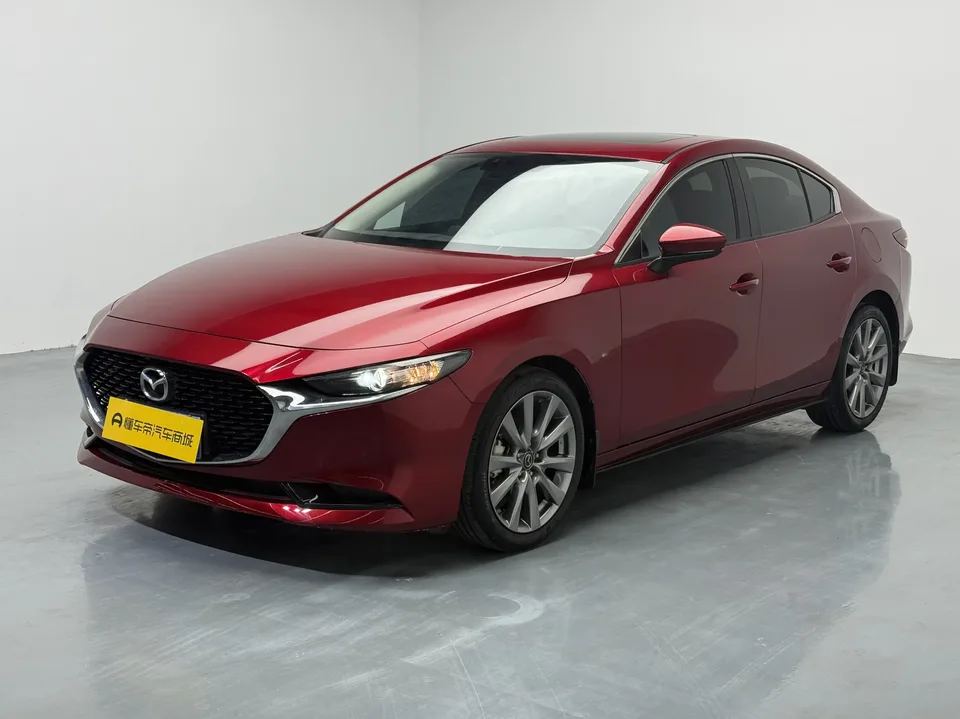 Mazda Axela Mazda3 Angkesela 2021 2.0L Automatic Elegant Edition 2022 — photo 1, buy with delivery to Moscow