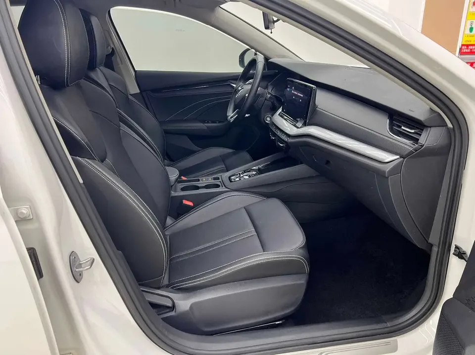 Skoda Octavia PRO TSI280 DSG Exclusive Edition 2022 — миниатюра 3