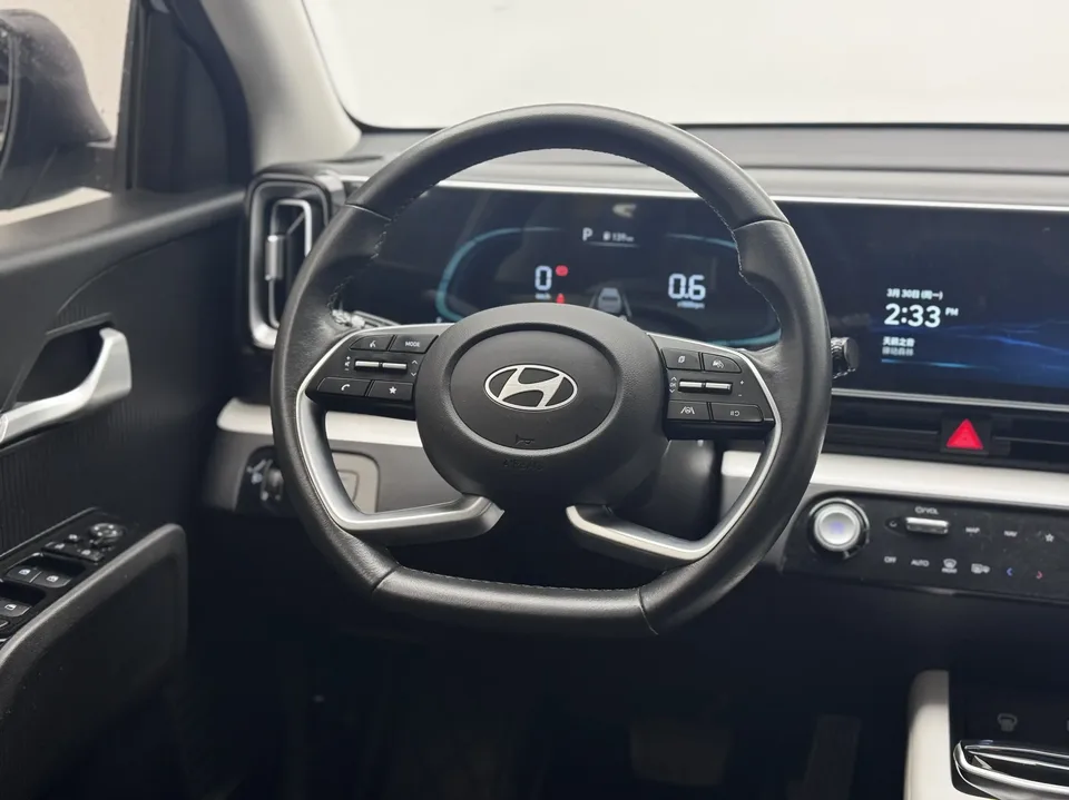 Hyundai ix35 Musa 2.0L Deluxe Edition DLX 2023 — миниатюра 4