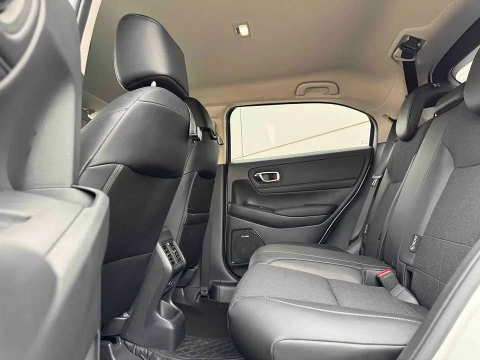 Honda VEZEL Binzhi 2025 1.5L CVT Comfort Edition 2024 — миниатюра 4