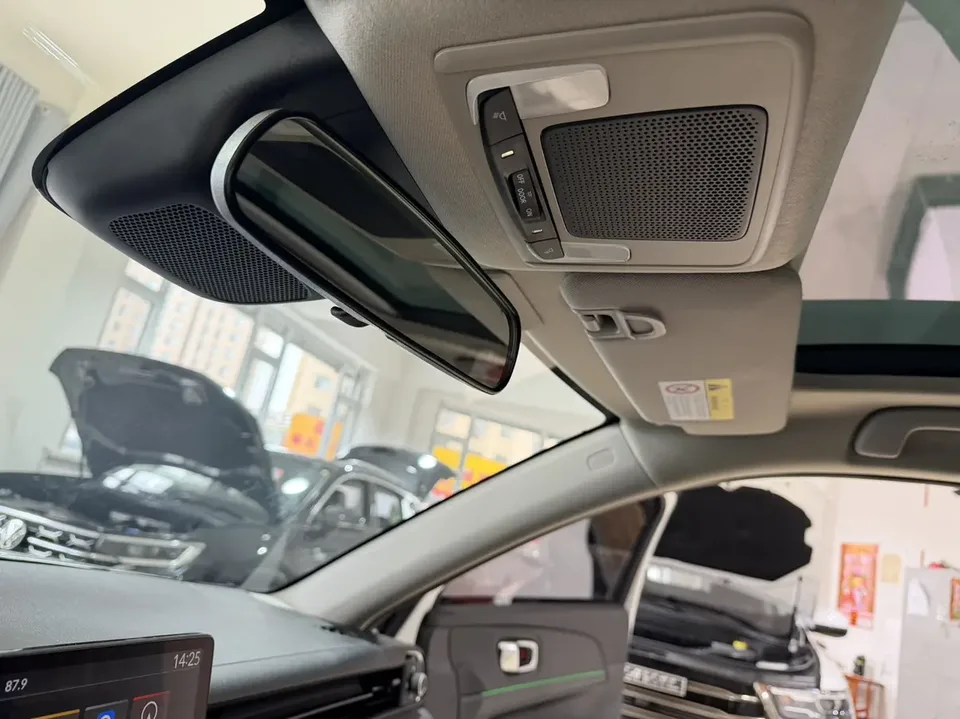 Honda VEZEL 1.5L CVT technology version 2023 — миниатюра 4