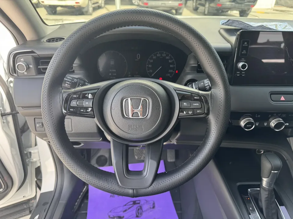 Honda VEZEL 1.5L CVT technology version 2023 — миниатюра 3