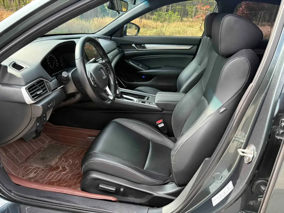 Honda Inspire Inship 2022 260TURBO Exquisite Edition 2022 — миниатюра 4