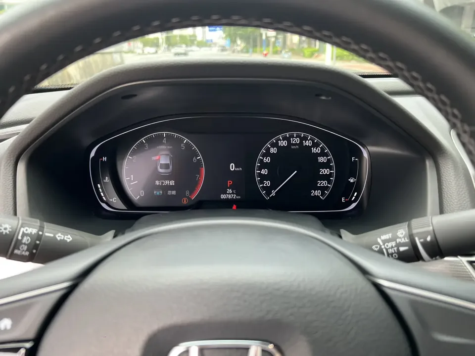 Honda Accord Accord 2022 260TURBO Deluxe Edition 2023 — миниатюра 3