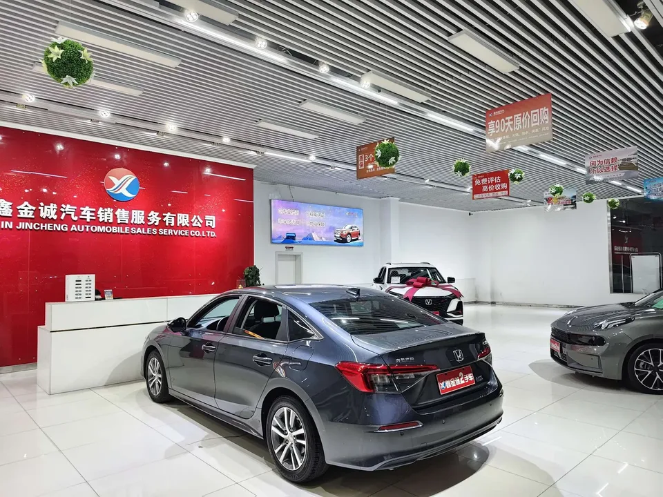 Honda CIVIC 2022 Civic 240TURBO CVT Dynamic Edition 2023 — миниатюра 5