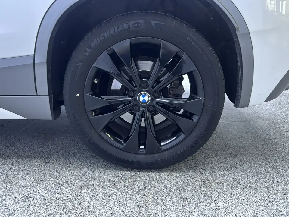 BMW X2 BMW X2 2021 sDrive25i M off-road package 2022 — thumbnail 3