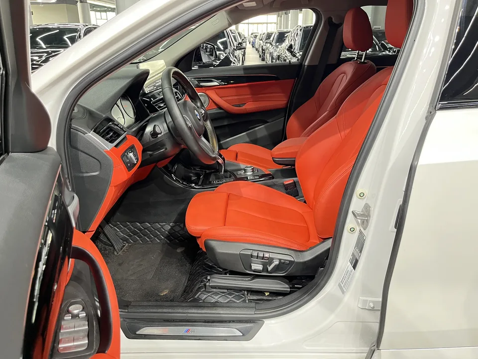 BMW X2 BMW X2 2023 sDrive25i M Sport Night Edition 2023 — миниатюра 5