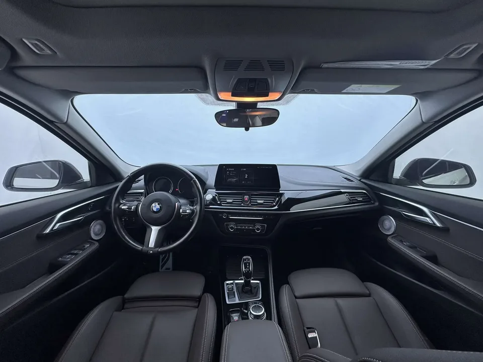 BMW 1 Series facelift 120i M Sport Night Edition 2022 — миниатюра 3