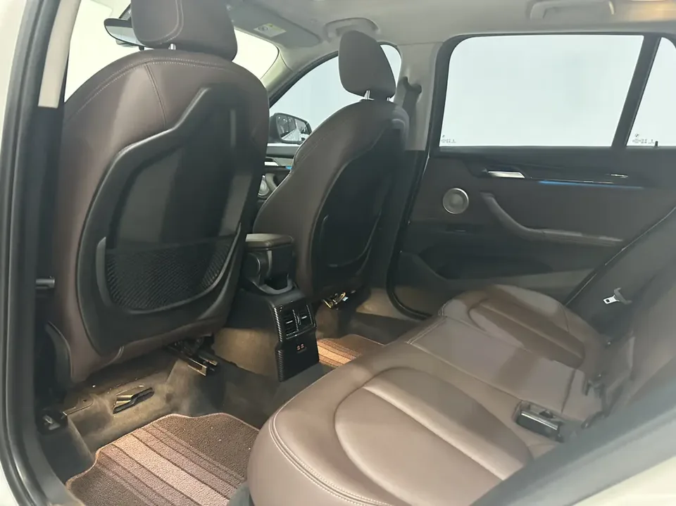 BMW X1 BMW X1 2022 sDrive25Li Leading Edition 2023 — миниатюра 5