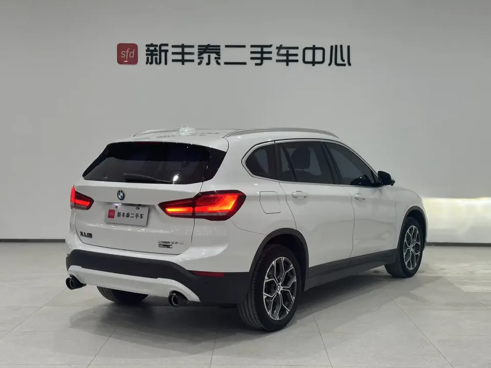 BMW X1 BMW X1 2022 sDrive25Li Leading Edition 2023 — фото 1, купить с доставкой в Москву