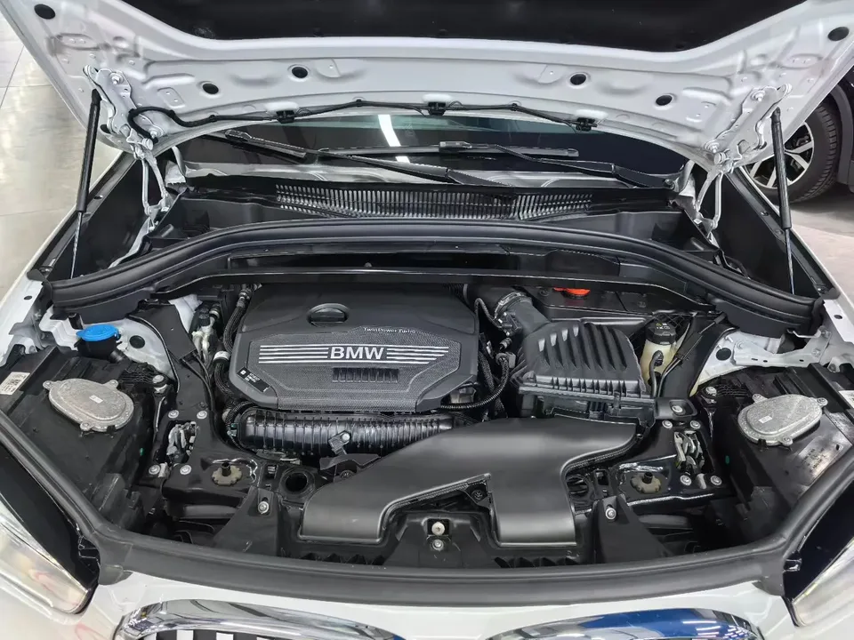 BMW X1 BMW X1 2022 sDrive25Li Leading Edition 2023 — миниатюра 2