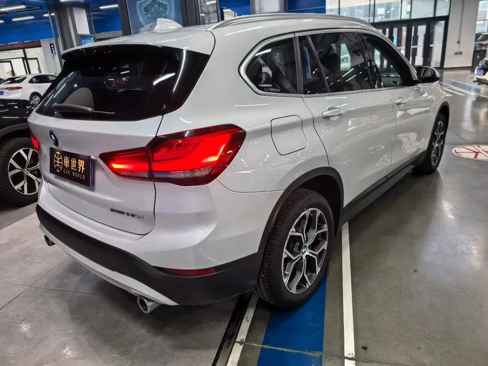 BMW X1 BMW X1 2022 sDrive25Li Leading Edition 2023 — миниатюра 4