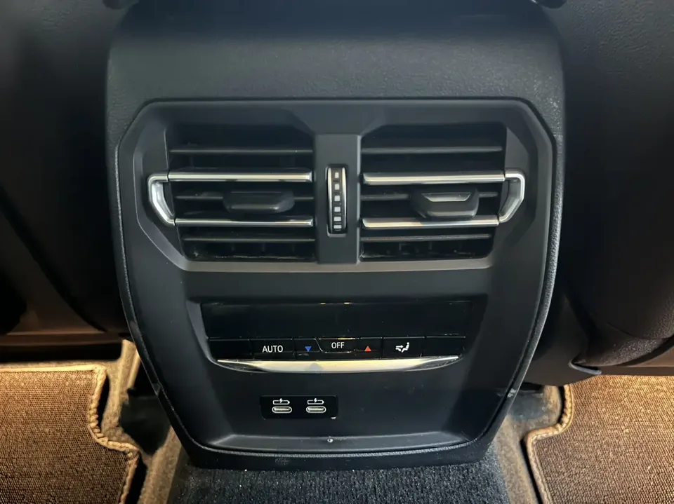 BMW 3 Series facelift 320Li M Sport package 2022 — миниатюра 3