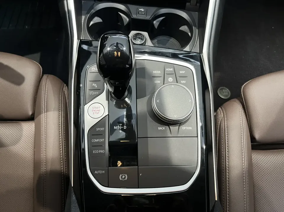 BMW 3 Series facelift 320Li M Sport package 2022 — миниатюра 4