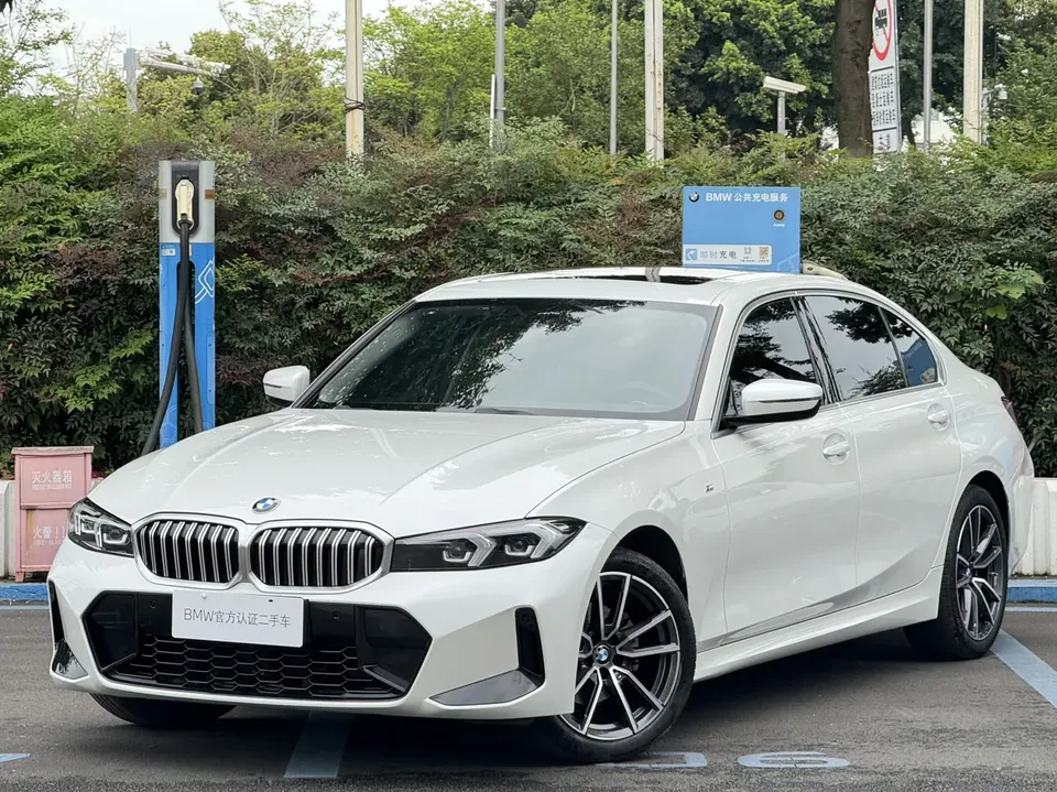 BMW 3 Series 2023