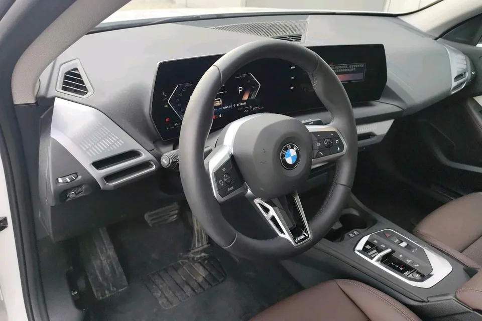 BMW 2 Series 225L M Sports Package 2025 — миниатюра 3