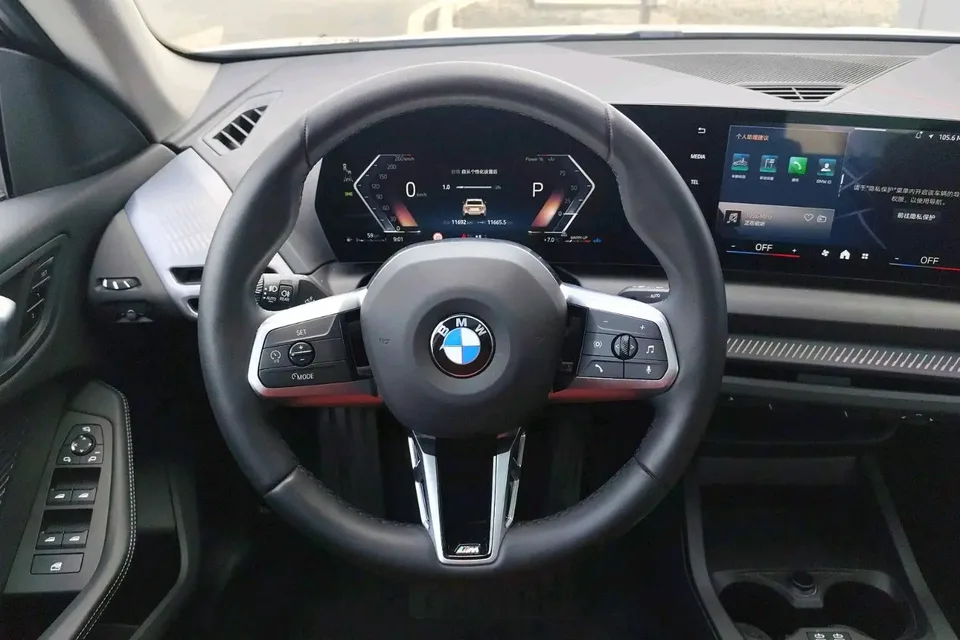 BMW 2 Series 225L M Sports Package 2025 — миниатюра 5