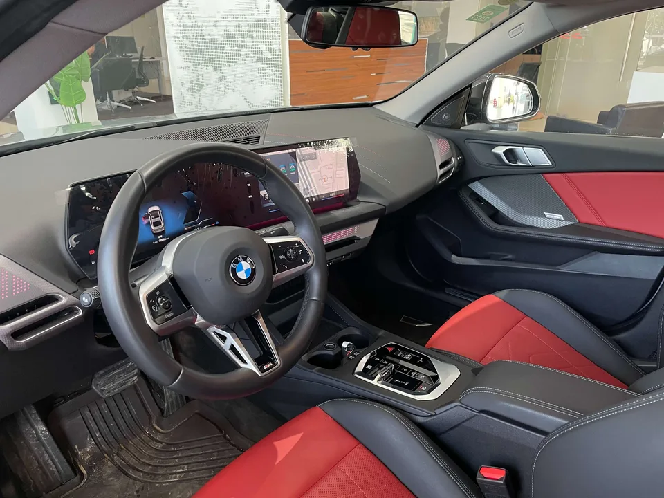 BMW 2 Series 225L M Sport Night Edition 2025 — миниатюра 4